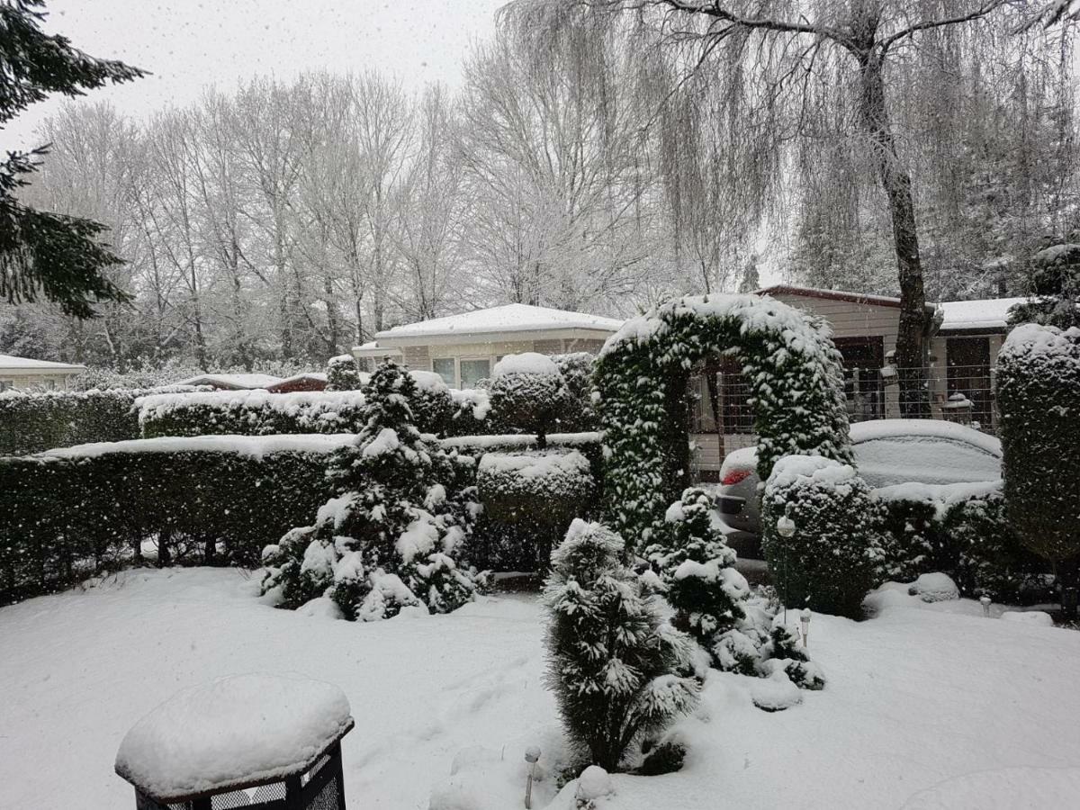 Cottage house Putten Exterior photo